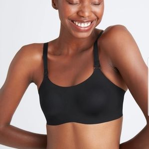 Knix black Evolution wireless unpadded bra 1